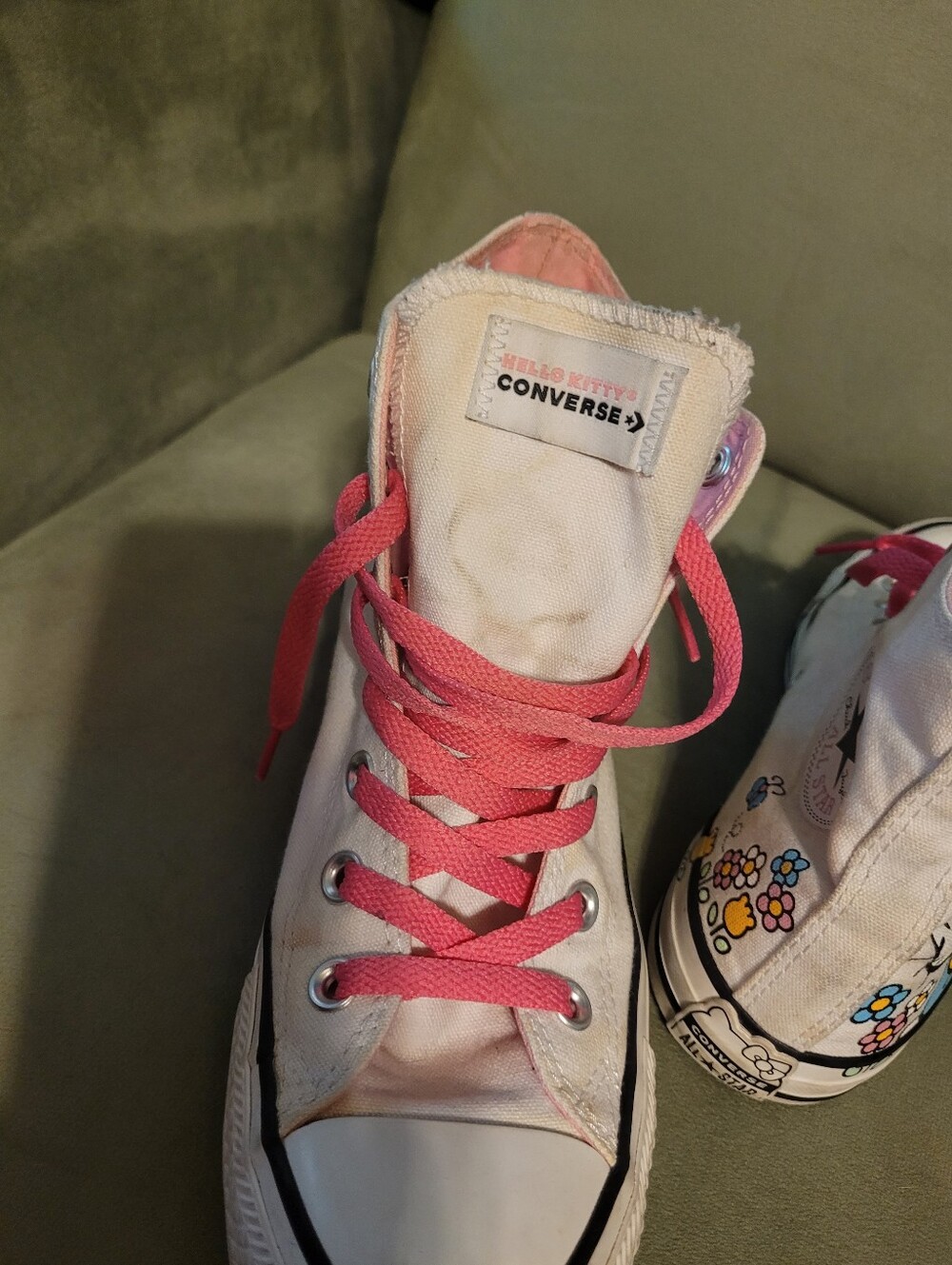 Converse All Star Hello Kitty Sneakers - Picture 4 of 13